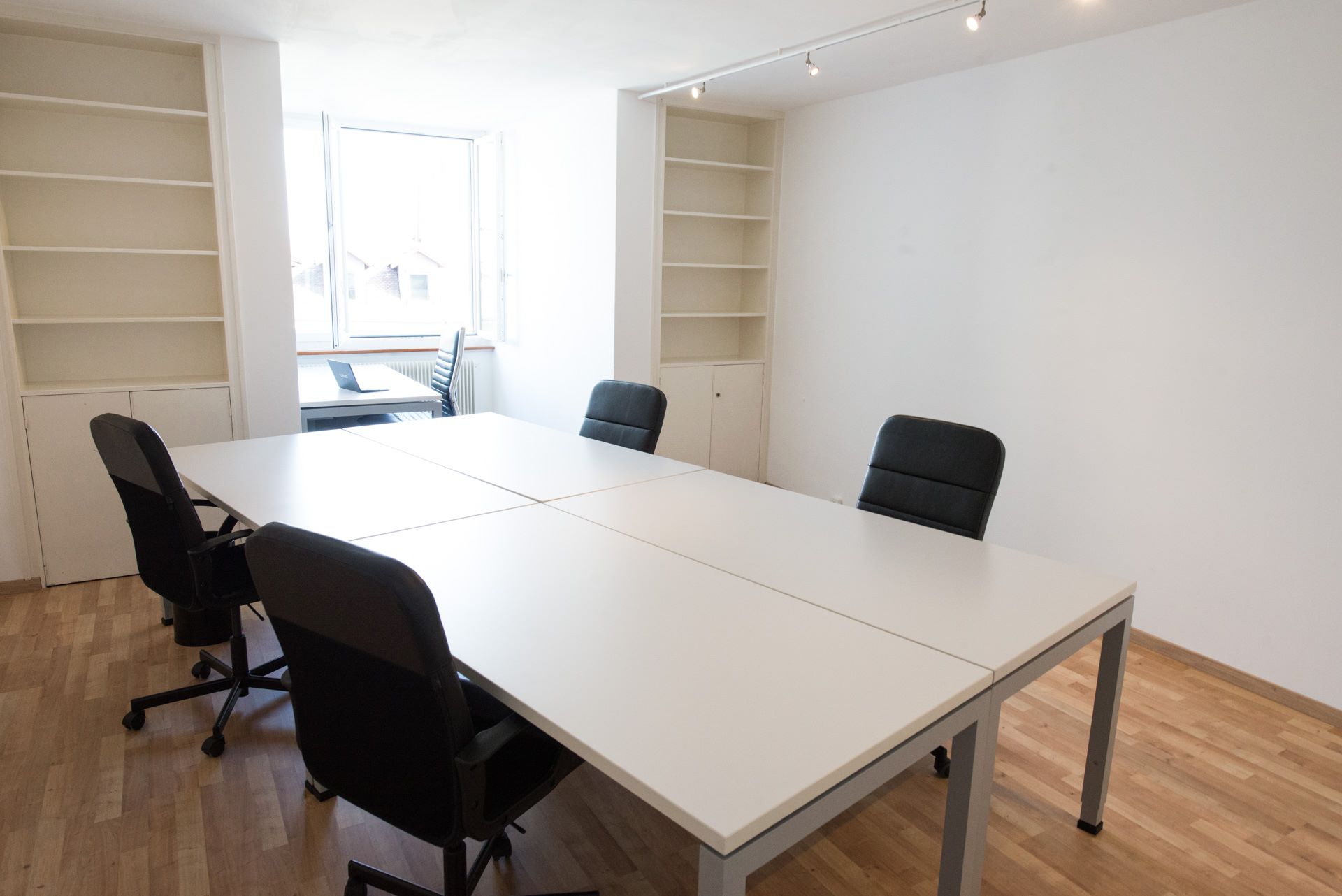 Work Central, foto 2